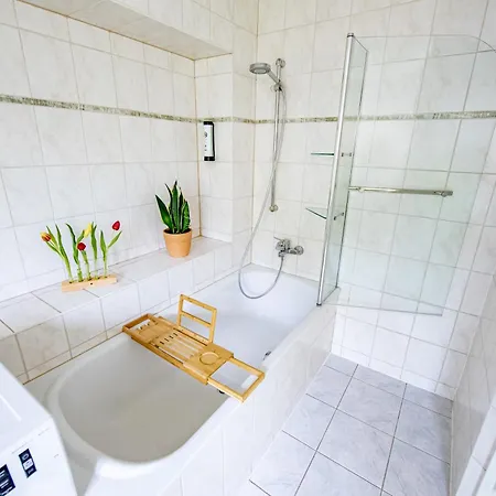 Voll Ausgestattetes, Neues Rennsteig * Ruhla